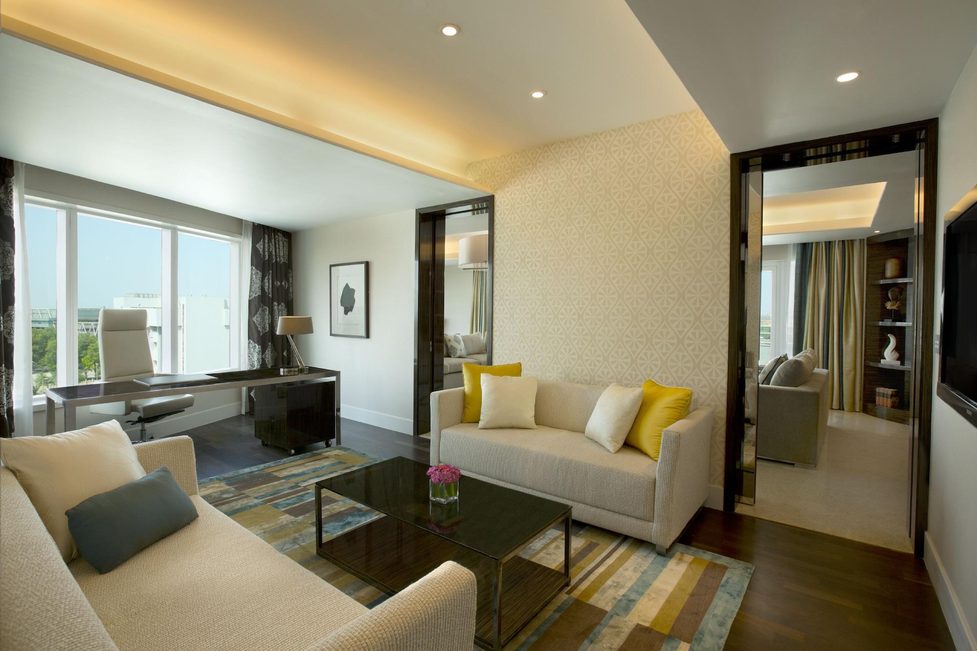 Millennium Al Rawdah Hotel Abu Dhabi Esterno foto A suite at the Four Seasons London